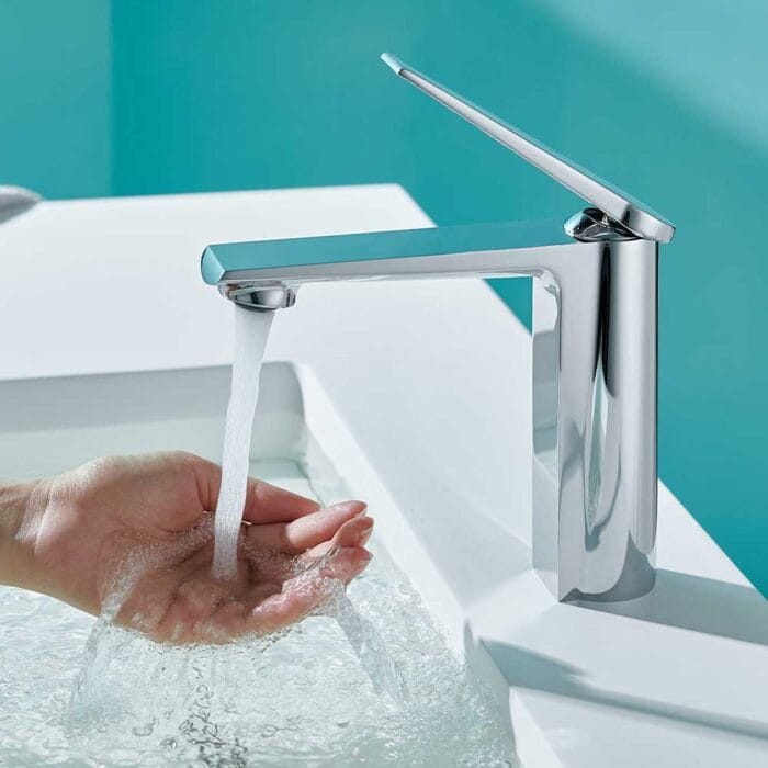 Singel Handle Chome Bathroom Faucet - Image 4